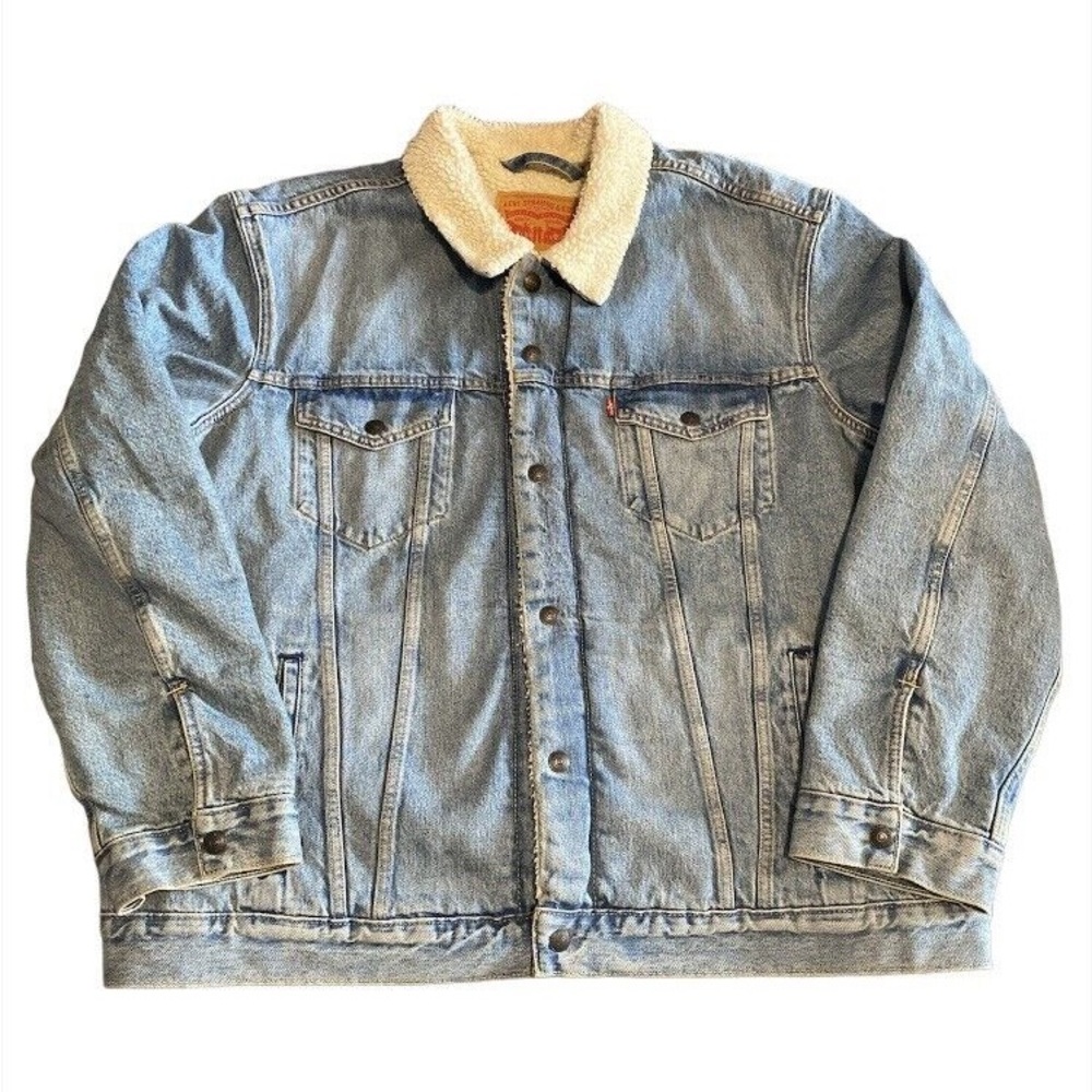 Levi Sherpa Lined Trucker Jacket 🤍